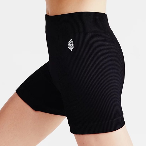 COPY - 🌺Ribbed prajna biker short - Picture 4 of 17